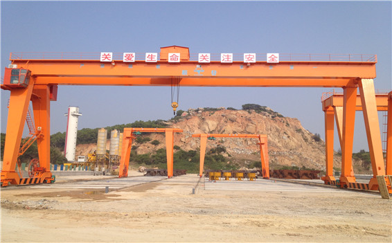 32t雙梁門式起重機(jī)主要性能及技術(shù)參數(shù)